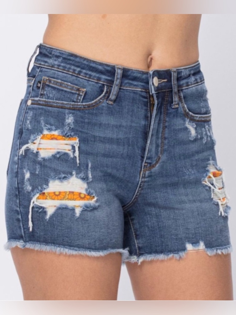 Judy Blue | Retro Flower Pocket Shorts - XL